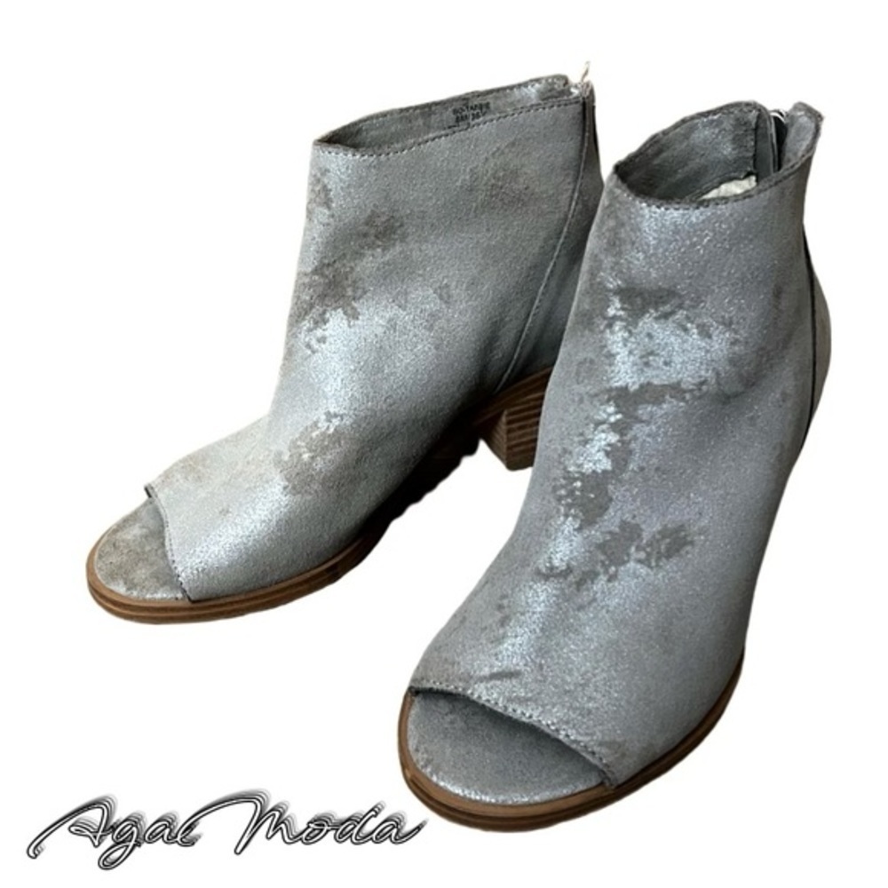 Sole Society So Tabbie Gray Ankle Boot with Open Toes and Back Zip